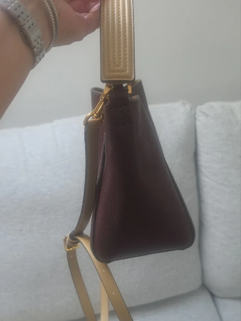 Tory Burch compact pebbled